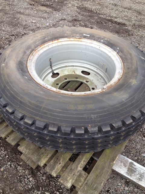 Unused Michelin 12.00R24 XZY - Govsales of mod surplus ex army trucks, ex army land rovers and other military vehicles for sale